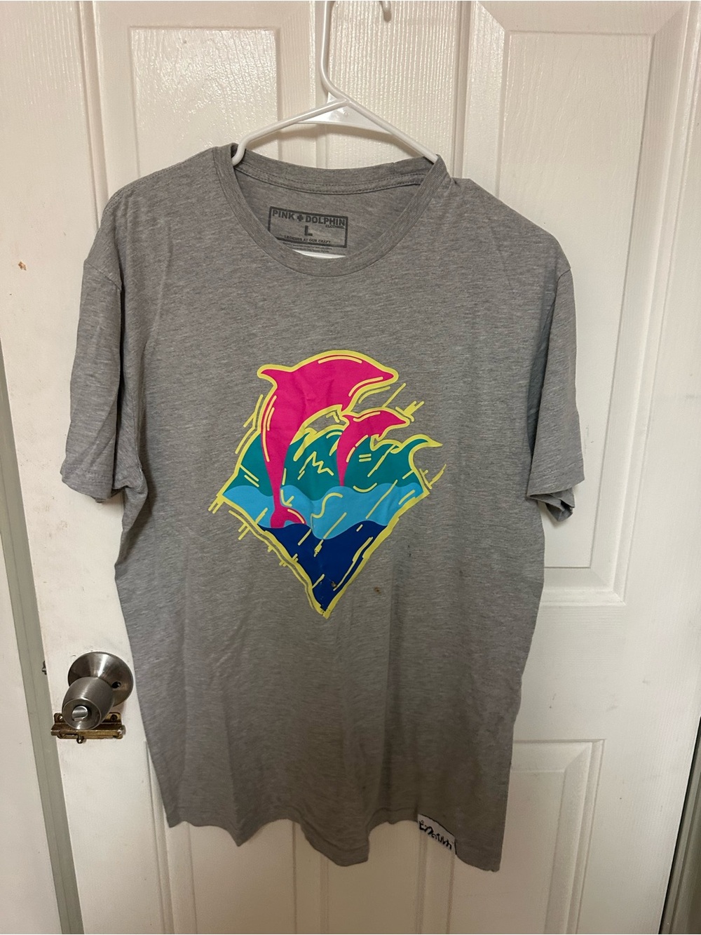 PINK + DOLPHIN Men’s Dolphin Print Grey Short Sleeve T-Shirt - Large